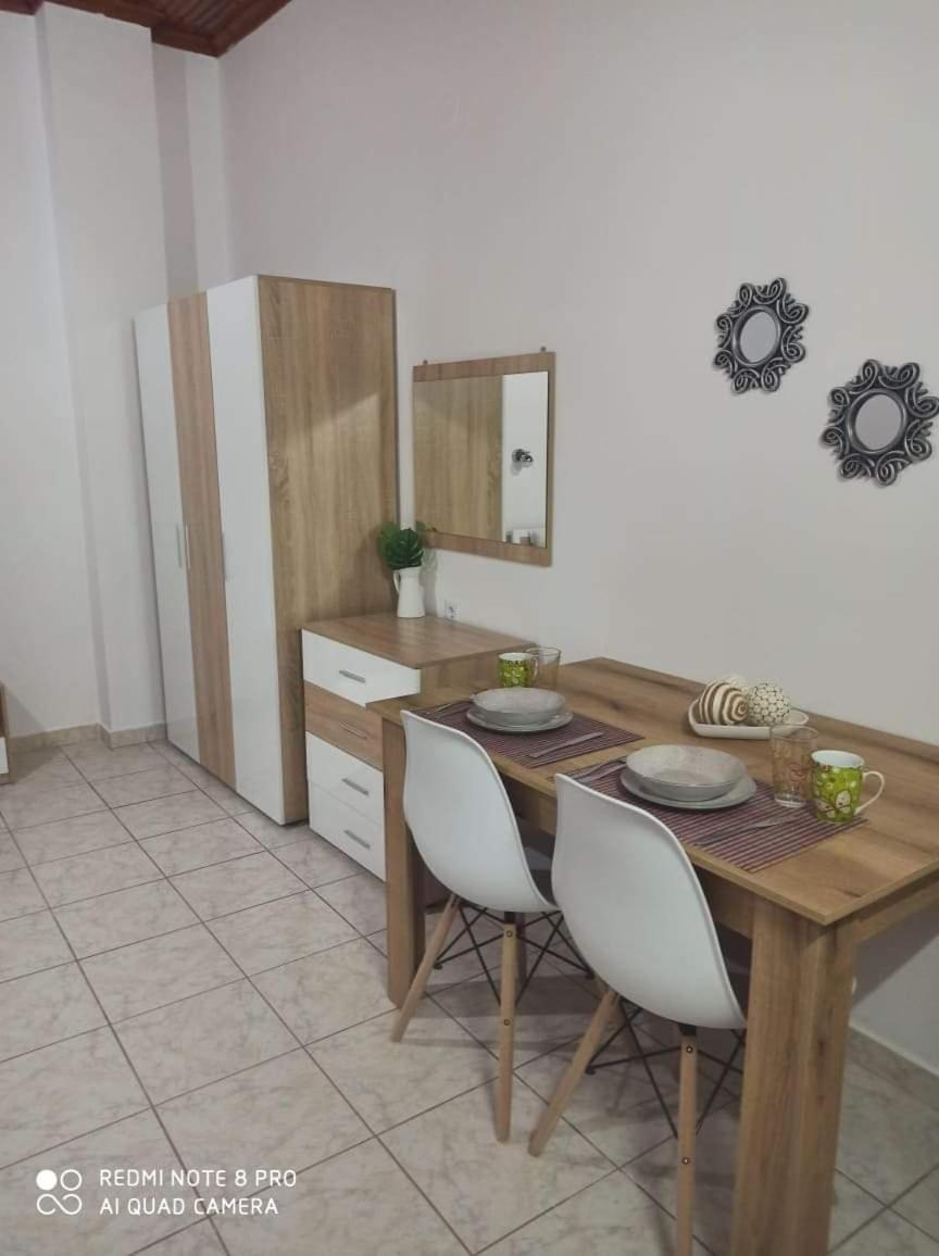 Amadeus Hawaii Apartments & Studios Сидарион Номер фото