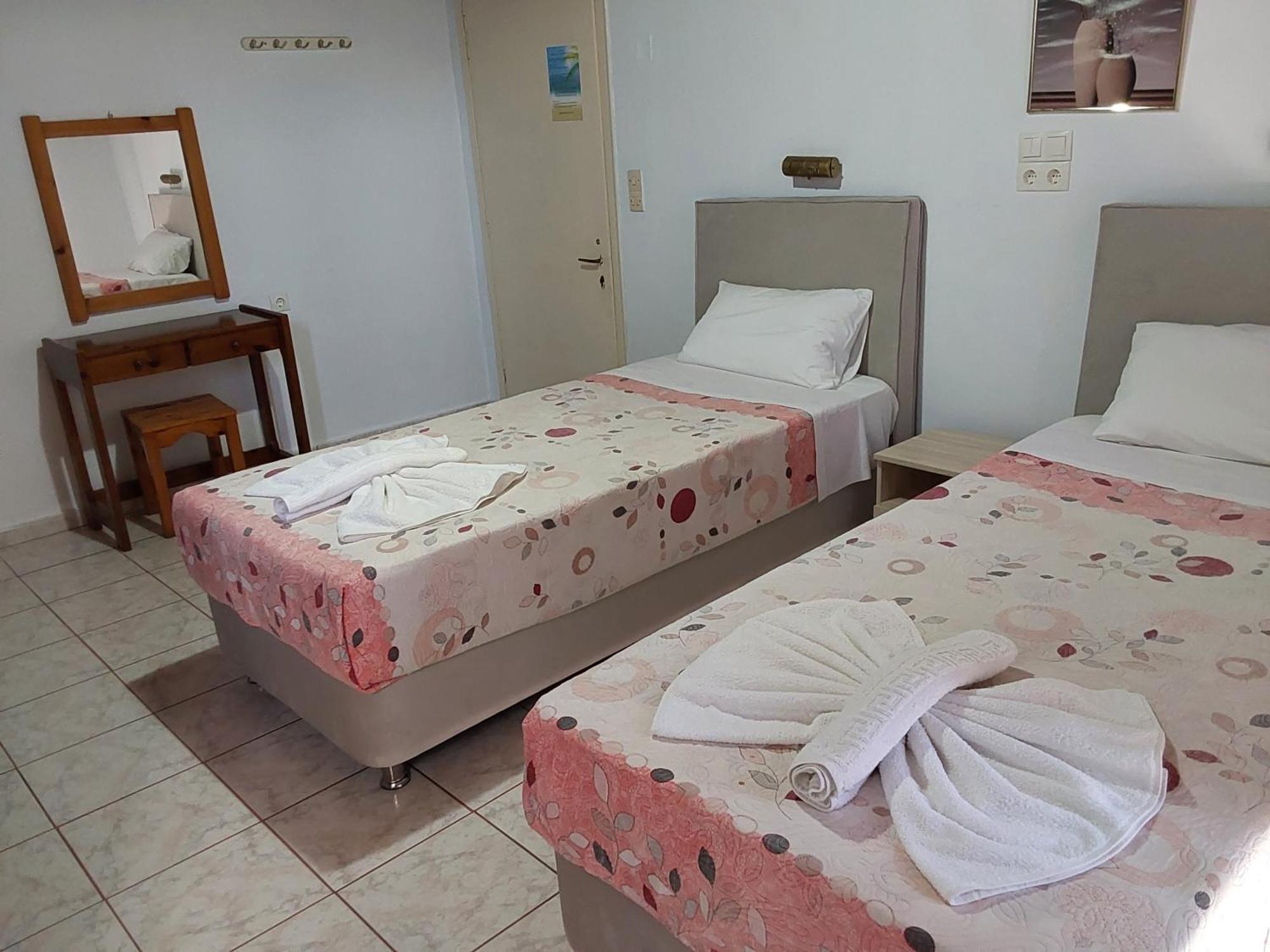 Amadeus Hawaii Apartments & Studios Сидарион Номер фото